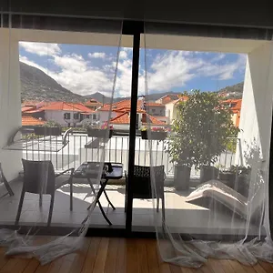 apt-machico-near-the-beach.madeira-islandshotels.com/