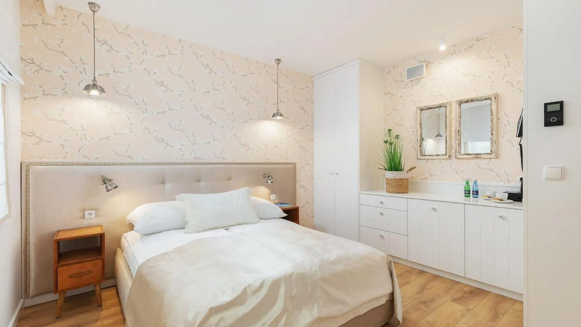 Rent Like Home X Deo Plaza - Old Town Gdańsk 0*,